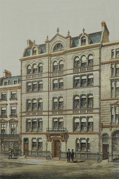 1870 façade